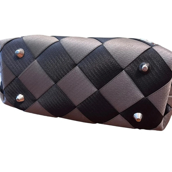 Maggie Bags Black Grey Seatbelt Shoulder Bag - Picture 3 of 7